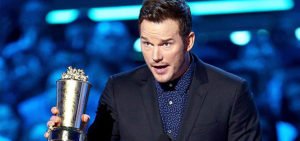 Chris Pratt preaches during awards acceptance