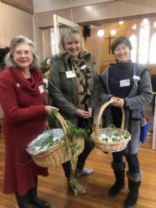 Leura Uniting Church shares Mother’s Day Chrysanthemums at Leura Mall