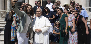 The Chosen Cast Meets Pope Ahead of Season 5 Premiere